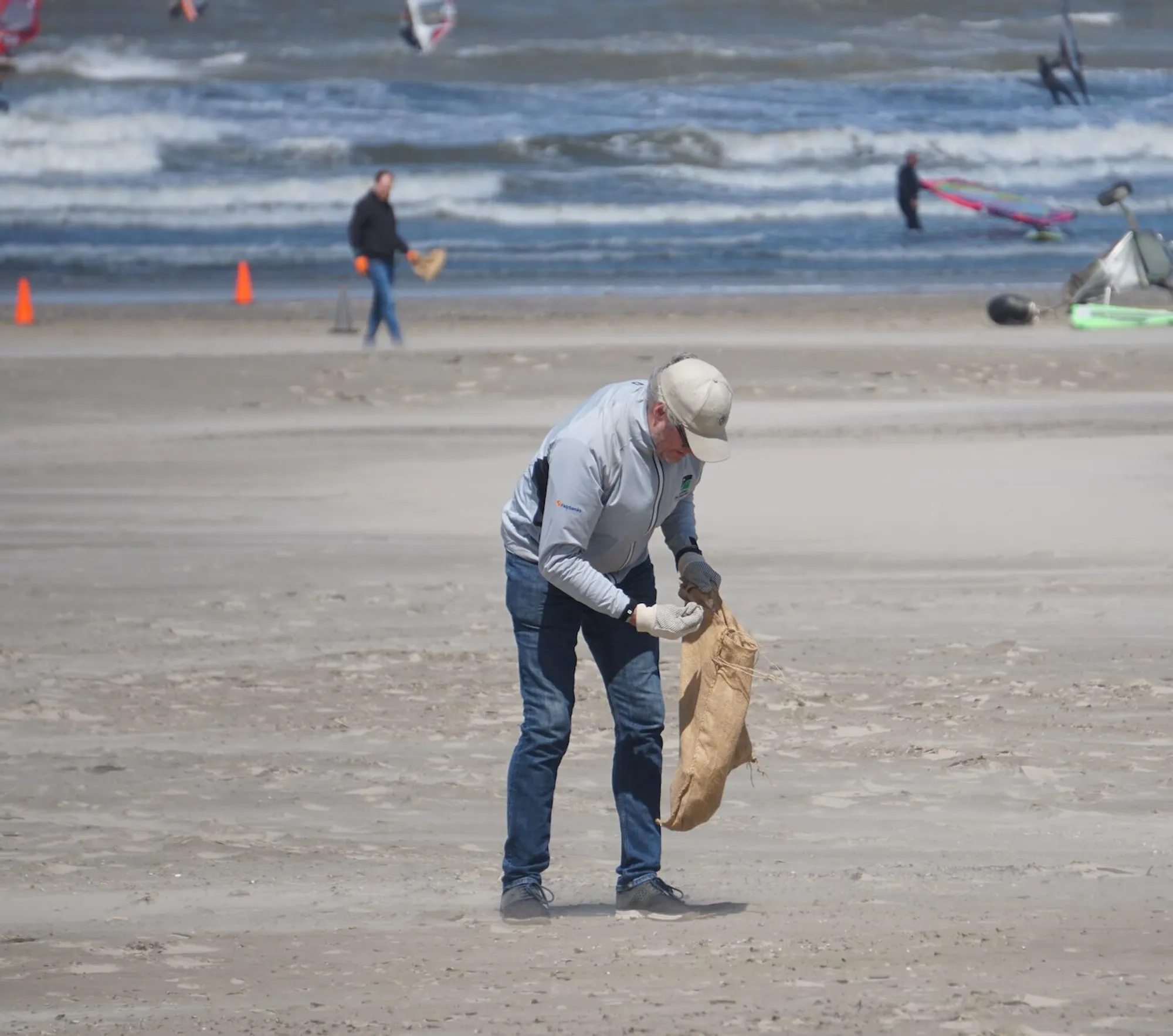 fairbanks-beach-cleanup
